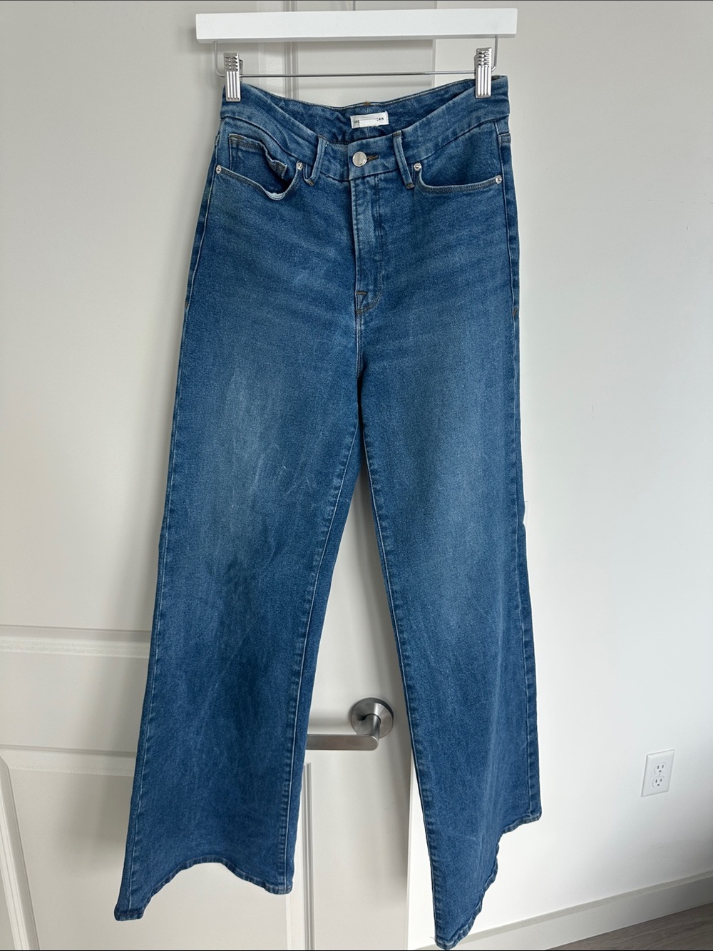 Good American High-Rise Wide Leg Jeans in Medium Blue Wash